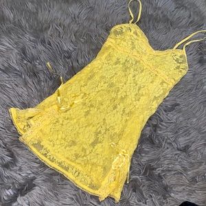 Victoria’s Secret yellow chemise size XS